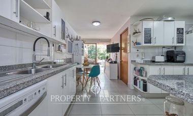 Hermosa casa en venta en familiar condominio, Las Pircas, Peñalolén