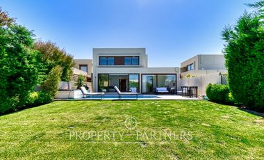 Casa moderna en excelente estado en condominio consolidado de Piedra Roja