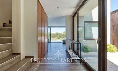 Casa moderna en excelente estado en condominio consolidado de Piedra Roja