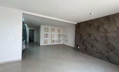 Casa en Renta en San Jerónimo Chicahualco, Metepec