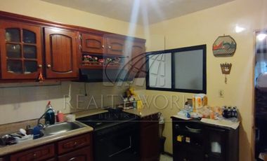 Casas Venta San Nicolás de los Garza  69-CV-2825