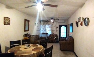 Casas Venta San Nicolás de los Garza  69-CV-2825