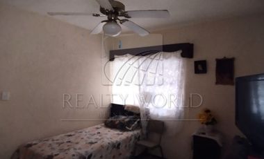 Casas Venta San Nicolás de los Garza  69-CV-2825