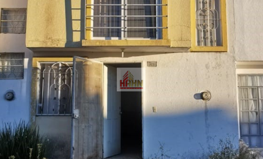 *Jalisco, Zapopan, Los Molinos, Casa para Remodelar en Venta.*