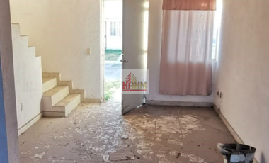 *Jalisco, Zapopan, Los Molinos, Casa para Remodelar en Venta.*