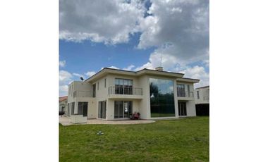 Casa en Arriendo Hacienda San Simón Chia