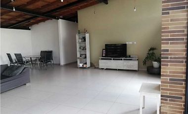 Casa Campestre en La Mesa de Un Solo Piso
