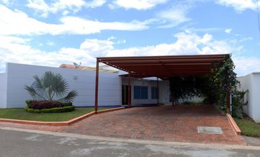 Hermosa Casa - Hacienda Mayor