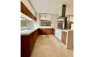 Casas en venta Cajicá  $ 1.280.000.000