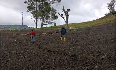 FINCA DE 15,70 FANG.  CALERA CUNDINAMARCA