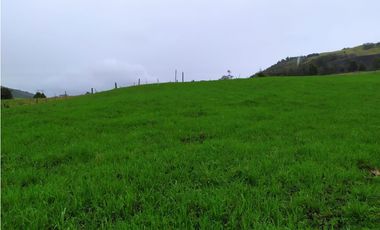 FINCA DE 15,70 FANG.  CALERA CUNDINAMARCA