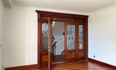Casa en Arriendo y Venta Alto de Poblado
