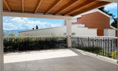 Casa en Arriendo y Venta Alto de Poblado