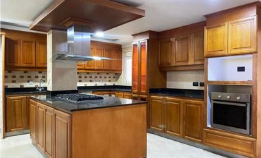 Casa en Arriendo y Venta Alto de Poblado