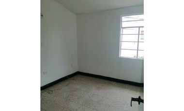 SE VENDE CASA BARRIO LAGOS 3 FLORIDABLANCA