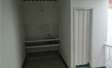 SE VENDE CASA BARRIO LAGOS 3 FLORIDABLANCA