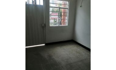 SE VENDE CASA BARRIO LAGOS 3 FLORIDABLANCA