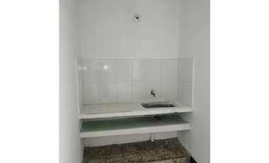 SE VENDE CASA BARRIO LAGOS 3 FLORIDABLANCA