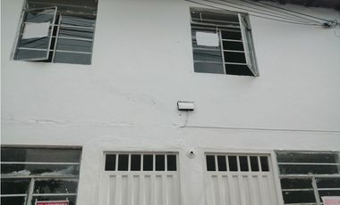 SE VENDE CASA BARRIO LAGOS 3 FLORIDABLANCA