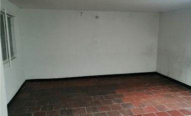 SE VENDE CASA BARRIO LAGOS 3 FLORIDABLANCA