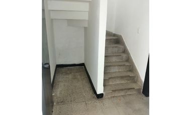 SE VENDE CASA BARRIO LAGOS 3 FLORIDABLANCA