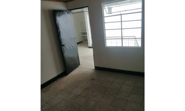 SE VENDE CASA BARRIO LAGOS 3 FLORIDABLANCA