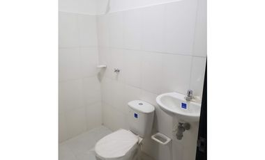 VENTA DE CASA EN LA MARGEN IZQUIERDA DE MONTERA