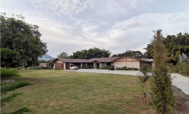 Casa campestre para estrenar en  renta en la ceja (LDC)