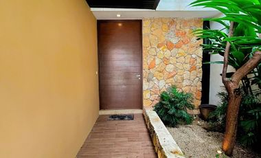 Casa en venta al norte de Mérida en privada residencial zona de Cholul