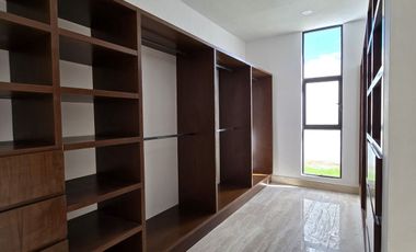 CASA DE UNA PLANTA EN PRIVADA RESIDENCIAL EN XCANATUN AL NORTE DE MERIDA