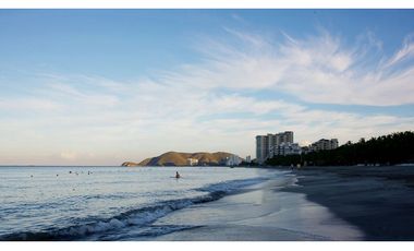SE VENDE CASA- HOSTAL EN EL SECTOR DE AEROMAR, SANTA MARTA