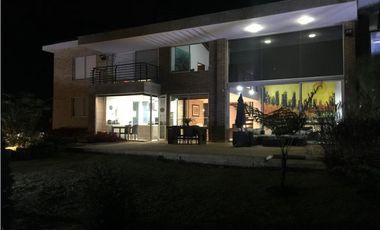 CASA EN UNIDAD CERRADA POBLADO LOS BALSOS