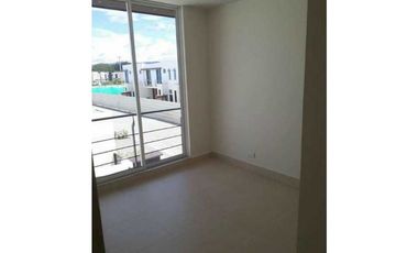 Venta De Espectacular Casa esquinera en Girardot