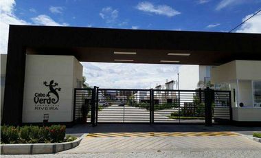 Venta De Espectacular Casa esquinera en Girardot