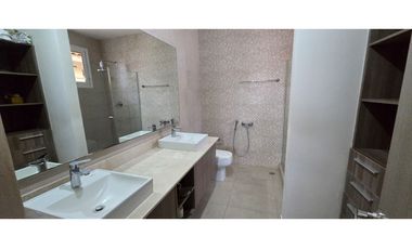 Alquiler de Casa Unifamiliar con Linea Blanca, Bosques del Pacífico