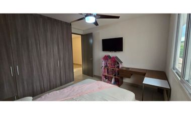 Alquiler de Casa Unifamiliar con Linea Blanca, Bosques del Pacífico