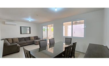 Alquiler de Casa Unifamiliar con Linea Blanca, Bosques del Pacífico