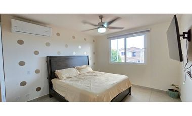 Alquiler de Casa Unifamiliar con Linea Blanca, Bosques del Pacífico