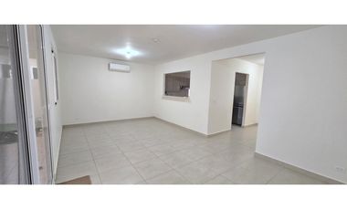 Alquiler de Casa Unifamiliar en Bosques del Pacífico, Panamá Pacifico