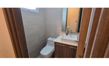 Alquiler de Casa Unifamiliar con Linea Blanca, Bosques del Pacífico