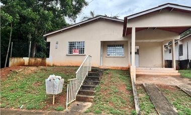 ARRAIJN / VILLA ALEGRE / 331 M2 / 3 HABITACIONES / TERRAZA / PATIO