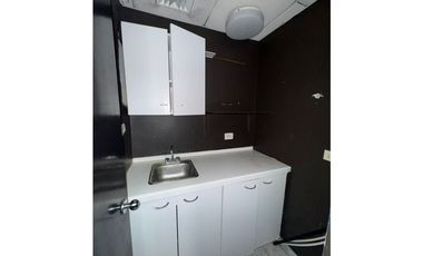 OFICINA | MARBELLA | SE VENDE | 4 ESPACIOS | 1B| 2 PARK | KITCHENETTE