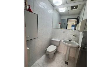 OFICINA | MARBELLA | SE VENDE | 4 ESPACIOS | 1B| 2 PARK | KITCHENETTE