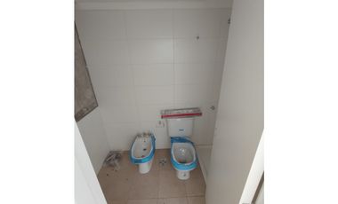 DÚPLEX 2 Y 3 AMBIENTES — Zona Villa Primera