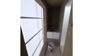 DÚPLEX 2 Y 3 AMBIENTES — Zona Villa Primera