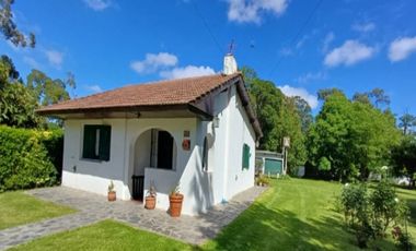 CASA QUINTA DE 2700 M2 EN EL MACRO CENTRO DE LA CIUDAD