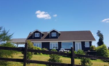 Casa en Venta en QUEBRADA HONDA