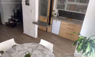 Casa - Quilmes Oeste 4 ambientes Tipo Dúplex con cochera Impecable ! Venta Directa!