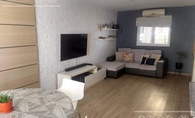 Casa - Quilmes Oeste 4 ambientes Tipo Dúplex con cochera Impecable ! Venta Directa!