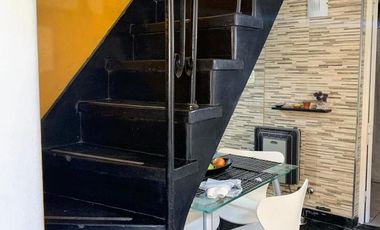 Duplex amplio. Luminoso.  5 dormitorios, 2 baños por escalera